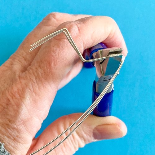 Margot Potter's Shine a Star Earrings - , Contemporary Wire Jewelry, Design, , Grasp both wires in flat nose pliers